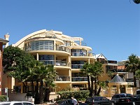 Some nice beachfront apartments - Manly Beach