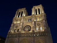  Notre Dame by night