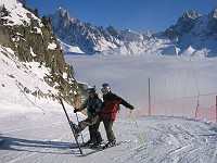  The final day at Brevent - Cloud at 2000m - Graziella and Charles. Photo altitude 2100m