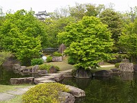  Gardens near Himeji Castle