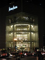  Nieman Marcus