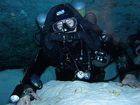  Irene on deco in the cavern zone of the Devil's Eye, Ginnie Springs